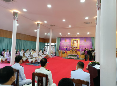 เข้าร่วมพิธีเจริญพระพุทธมนต์ตักบาตรถวายเป็นพระราชกุศลแด่สมเด็จพระนางเจ้าสุทิดา พัชรสุธาพิมลลักษณ พระบรมราชินี เนื่องในโอกาสวันเฉลิมพระชนมพรรษา 3 มิถุนายน 2566 ... พารามิเตอร์รูปภาพ 1