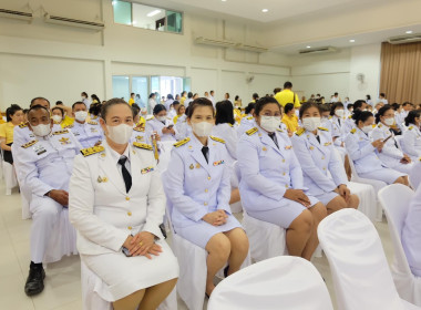 าร่วมพิธีเจริญพระพุทธมนต์ พิธีทำบุญตักบาตรถวายพระราชกุศล ... พารามิเตอร์รูปภาพ 24