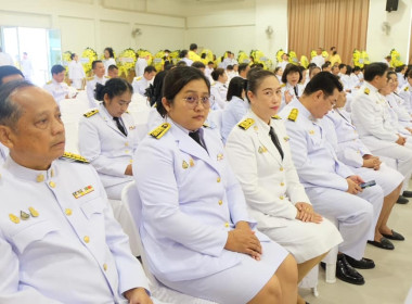 เข้าร่วมพิธีสวดพระพุทธมนต์และพิธีทำบุญตักบาตรถวายพระราชกุศล ... พารามิเตอร์รูปภาพ 25