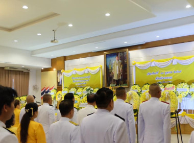 เข้าร่วมพิธีสวดพระพุทธมนต์และพิธีทำบุญตักบาตรถวายพระราชกุศล ... พารามิเตอร์รูปภาพ 39