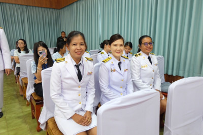 เข้าร่วมพิธีเจริญพระพุทธมนต์ และพิธีตักบาตรพระสงฆ์ ... พารามิเตอร์รูปภาพ 1