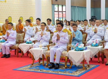 เข้าร่วมพิธีเจริญพระพุทธมนต์ และพิธีตักบาตรพระสงฆ์ ... พารามิเตอร์รูปภาพ 8