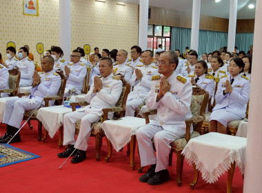 เข้าร่วมพิธีเจริญพระพุทธมนต์และทำบุญตักบาตรเพื่อถวายเป็น ... พารามิเตอร์รูปภาพ 9