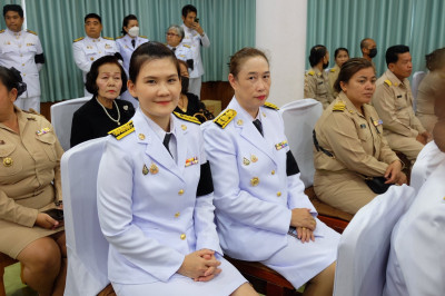 เข้าร่วมถวายสักการะ สรงน้ำพระบรมศพเบื้องหน้าพระฉายาลักษณ์ ... พารามิเตอร์รูปภาพ 1