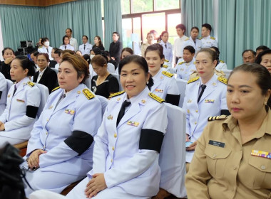 เข้าร่วมถวายสักการะ สรงน้ำพระบรมศพเบื้องหน้าพระฉายาลักษณ์ ... พารามิเตอร์รูปภาพ 7