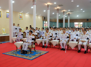 เข้าร่วมถวายสักการะ สรงน้ำพระบรมศพเบื้องหน้าพระฉายาลักษณ์ ... พารามิเตอร์รูปภาพ 10