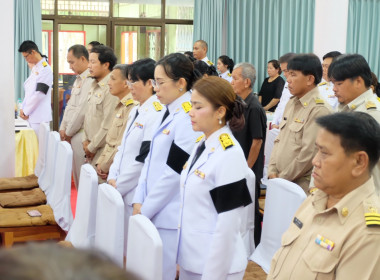เข้าร่วมถวายสักการะ สรงน้ำพระบรมศพเบื้องหน้าพระฉายาลักษณ์ ... พารามิเตอร์รูปภาพ 19