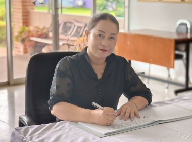 ร่วมลงนามถวายความอาลัยและน้อมรำลึกในพระมหากรุณาธิคุณแด่สมเด็จ พระนางเจ้าสิริกิติ์ ... พารามิเตอร์รูปภาพ 6