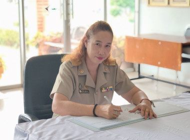 ร่วมลงนามถวายความอาลัยและน้อมรำลึกในพระมหากรุณาธิคุณแด่สมเด็จ พระนางเจ้าสิริกิติ์ ... พารามิเตอร์รูปภาพ 10