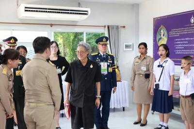 ร่วมเฝ้ารับเสด็จ ณ โรงเรียนวัดโยธีราษฎร์ศรัทธาราม ... พารามิเตอร์รูปภาพ 1