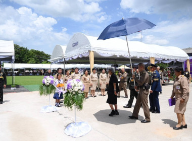 ร่วมเฝ้ารับเสด็จ ณ โรงเรียนวัดโยธีราษฎร์ศรัทธาราม ... พารามิเตอร์รูปภาพ 5