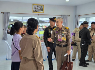 ร่วมเฝ้ารับเสด็จ ณ โรงเรียนวัดโยธีราษฎร์ศรัทธาราม ... พารามิเตอร์รูปภาพ 39
