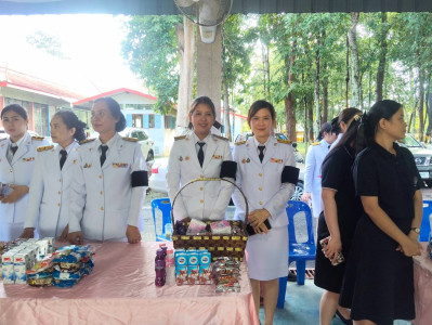 เข้าร่วมพิธีบำเพ็ญกุศลในวาระครบ 100 วัน (สตมวาร) ... พารามิเตอร์รูปภาพ 1