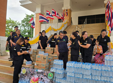 ร่วมมอบและส่งต่อสิ่งของช่วยเหลือ พร้อมถุงยังชีพ จำนวน 120 ... พารามิเตอร์รูปภาพ 7