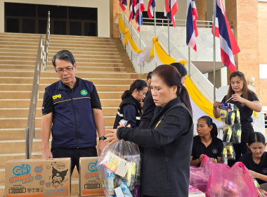 ร่วมมอบและส่งต่อสิ่งของช่วยเหลือ พร้อมถุงยังชีพ จำนวน 120 ... พารามิเตอร์รูปภาพ 8