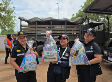 ร่วมมอบและส่งต่อสิ่งของช่วยเหลือ พร้อมถุงยังชีพ จำนวน 120 ... พารามิเตอร์รูปภาพ 18